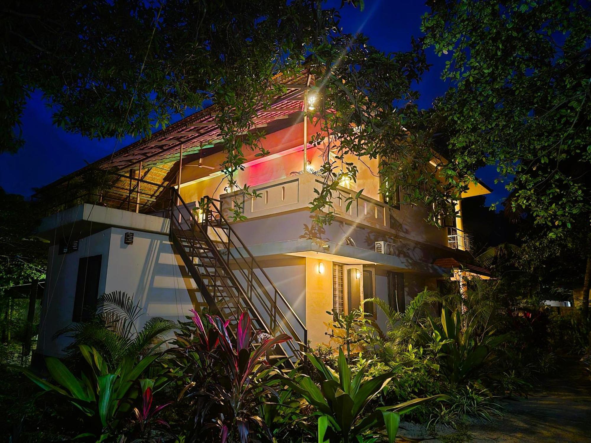 Bella Beach Villa Mararikulam Bagian luar foto
