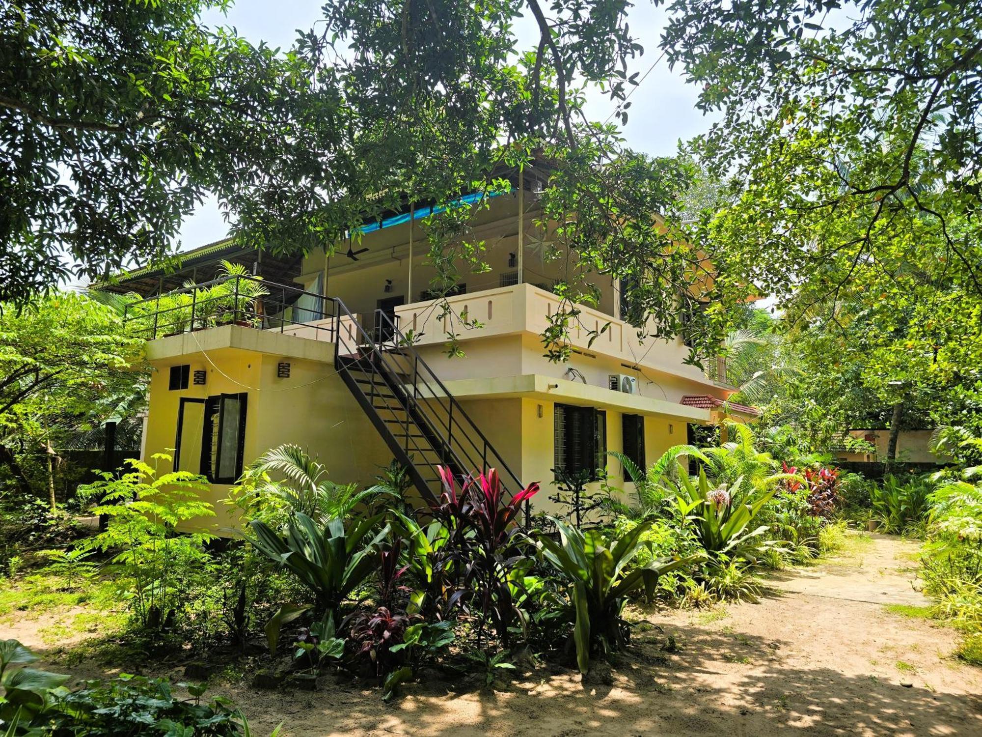 Bella Beach Villa Mararikulam Bagian luar foto